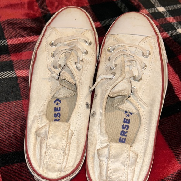 Low Rise White Converse. Size 8 - Picture 3 of 5